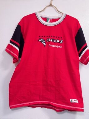 Chivas del Guadalajara Men’s Red Crewneck Soccer T-Shirt Mexico Team FMF oficial